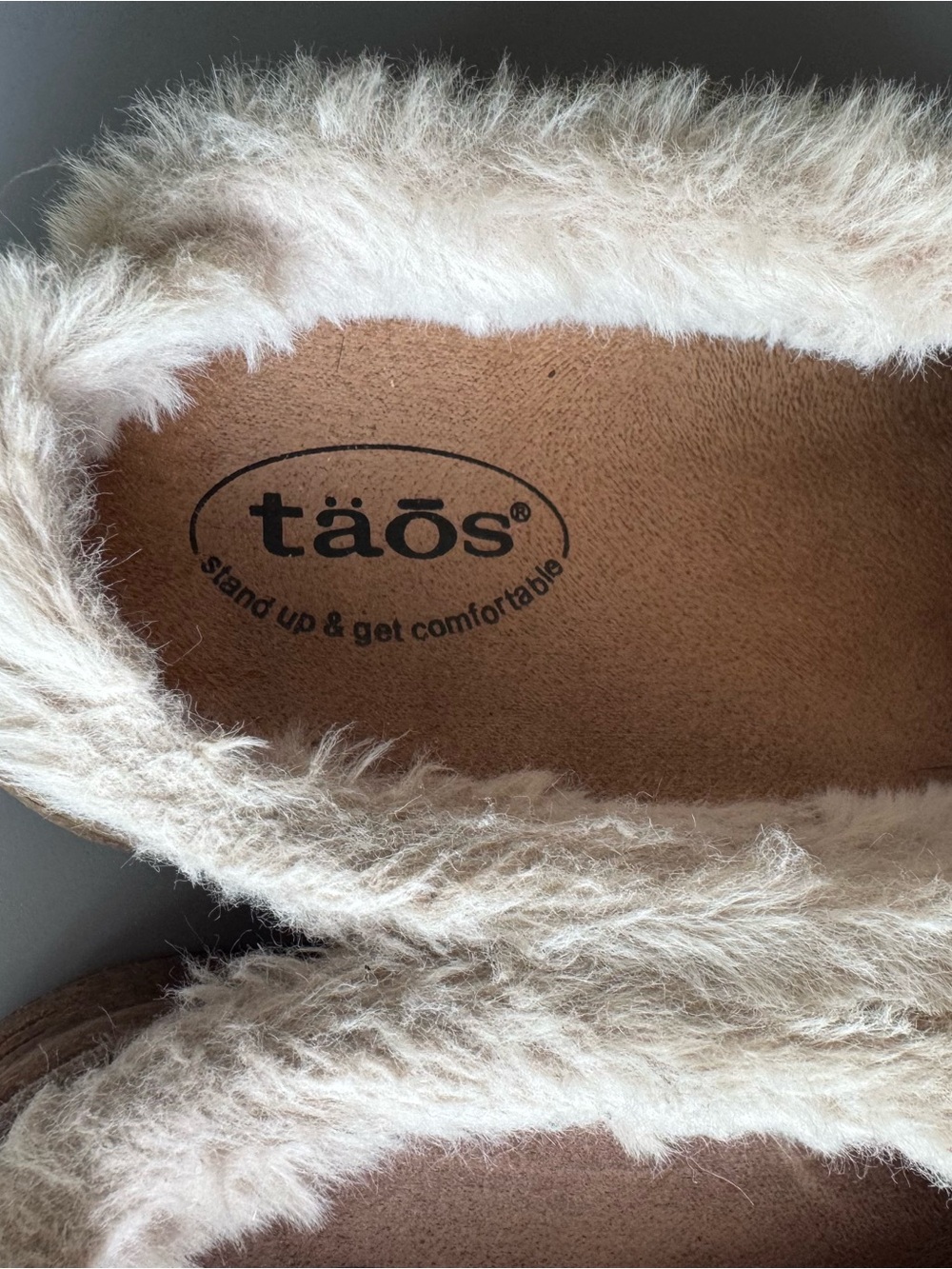 Taos Women’s Suede Faux Fur Mule Clog Slippers Taupe US 8 M Comfort. In great co - Picture 8 of 9